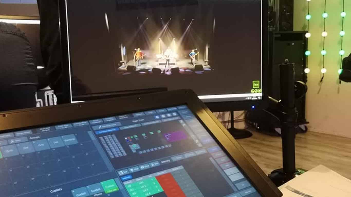 La console d'éclairage Infinity Chimp 300 