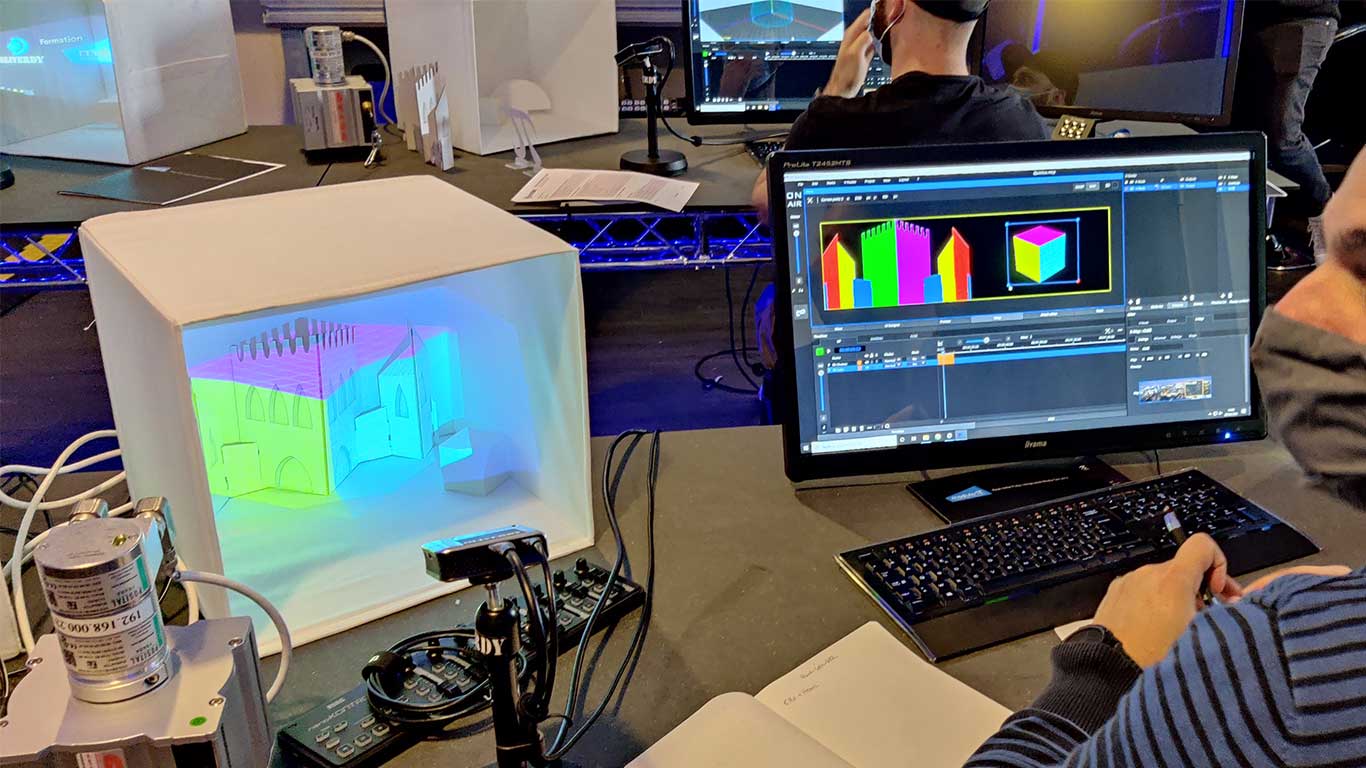 Formation Modulo Kinetic
