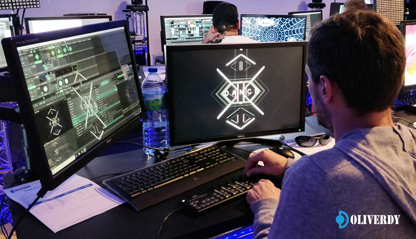 Contrôles en direct pendant la formation Resolume Arena